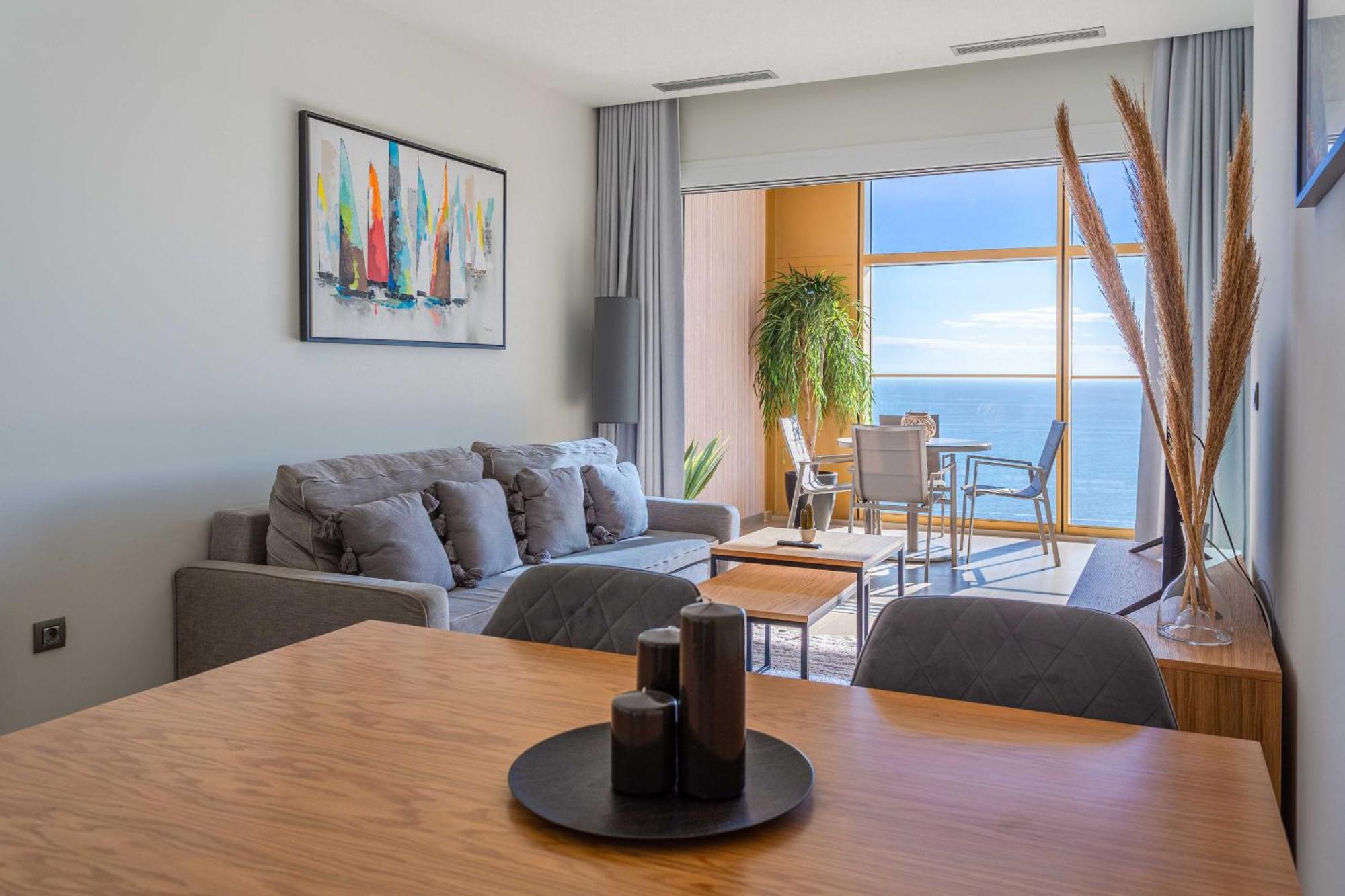 Intempo By Holuxe -184- 18th Floor Apartment Benidorm