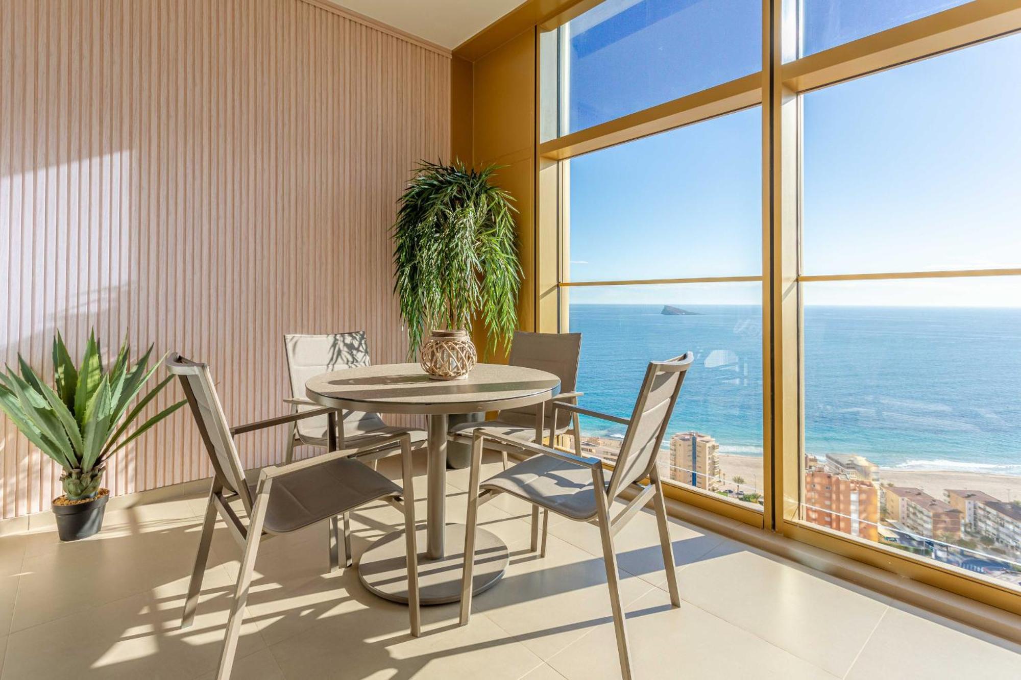 Apartment Intempo By Holuxe -184- 18th Floor Benidorm